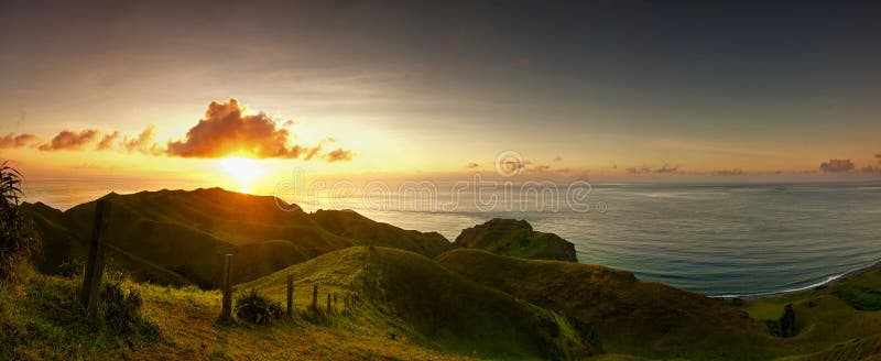 Vayang Grasland, sanfte Hügel in Batanes lizenzfreie stockfotos