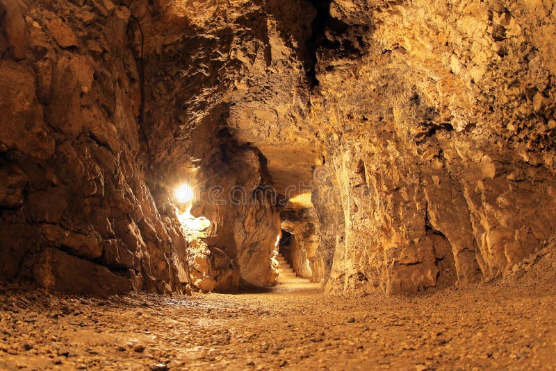 Važecká jaskyňa, Slovensko