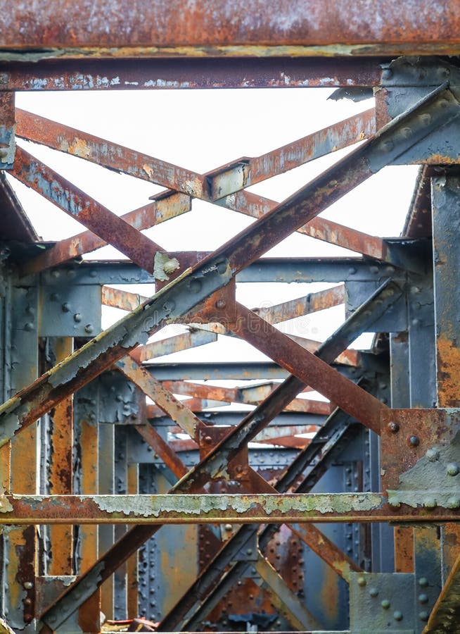 Vecchi Rusty Beams e travi fotografie stock Vecchi Rusty Beams e travi fotografie stock