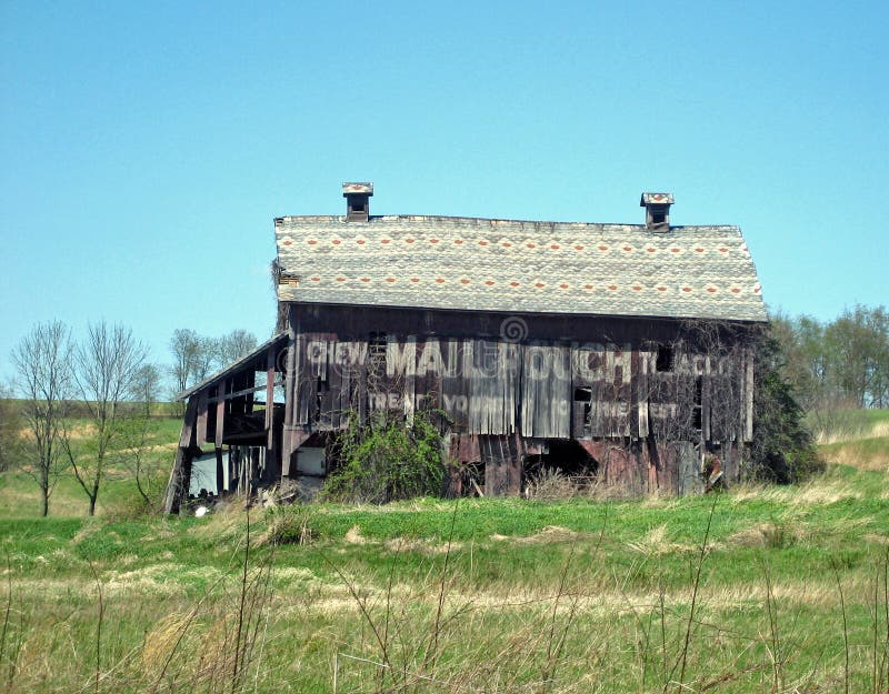 Dilapidated mail pouch building in Ohio. Dilapidated mail pouch building in Ohio.