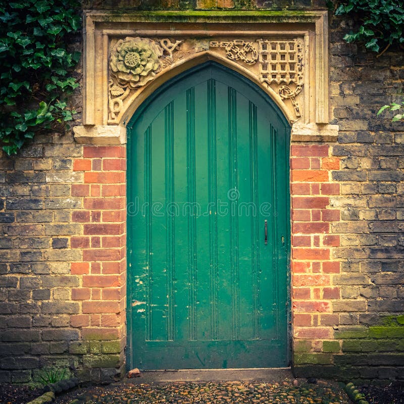 Vecchia porta a Cambridge fotografie stock Vecchia porta a Cambridge fotografie stock