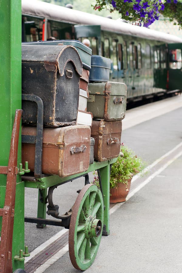 Vecchia stazione ferroviaria immagine stock libera da diritti Vecchia stazione ferroviaria immagine stock libera da diritti