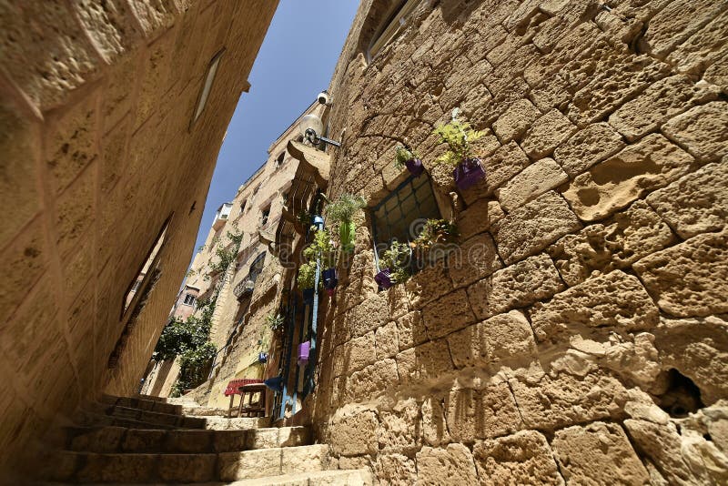 Vecchie via e case antiche nella citt? di Giaffa, vicino a Tel Aviv, Israele immagine stock libera da diritti