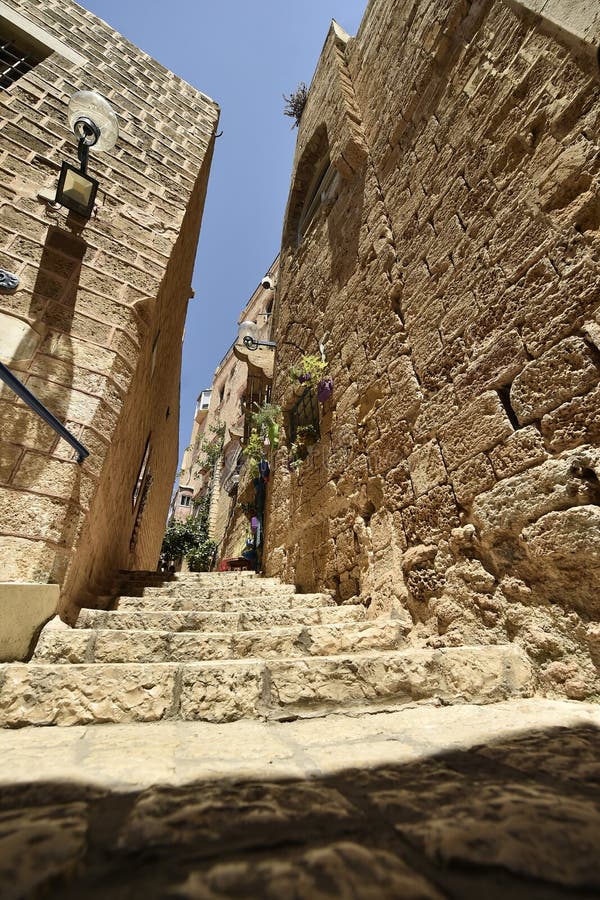 Vecchie via e case antiche nella citt? di Giaffa, vicino a Tel Aviv, Israele immagine stock
