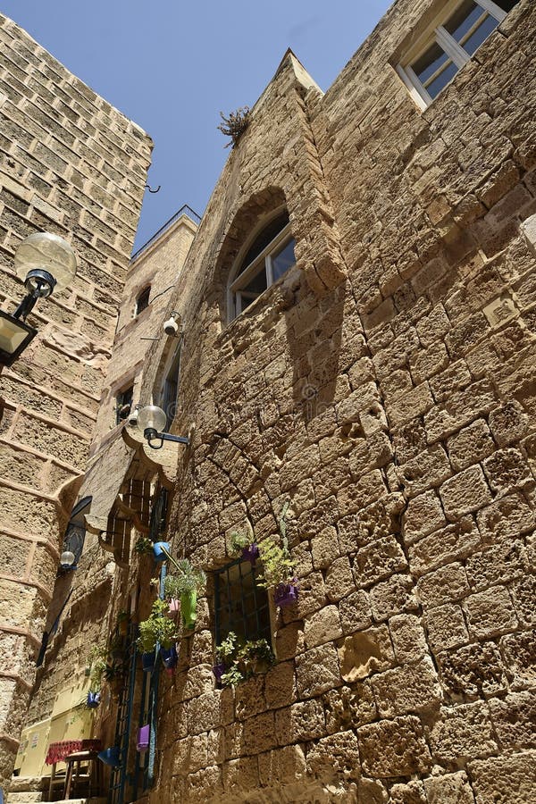 Vecchie via e case antiche nella citt? di Giaffa, vicino a Tel Aviv, Israele immagini stock