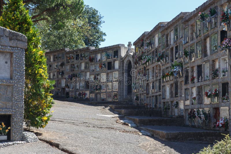 Vecchio cementery cattolico dalla Spagna fotografie stock libere da diritti Vecchio cementery cattolico dalla Spagna fotografie stock libere da diritti