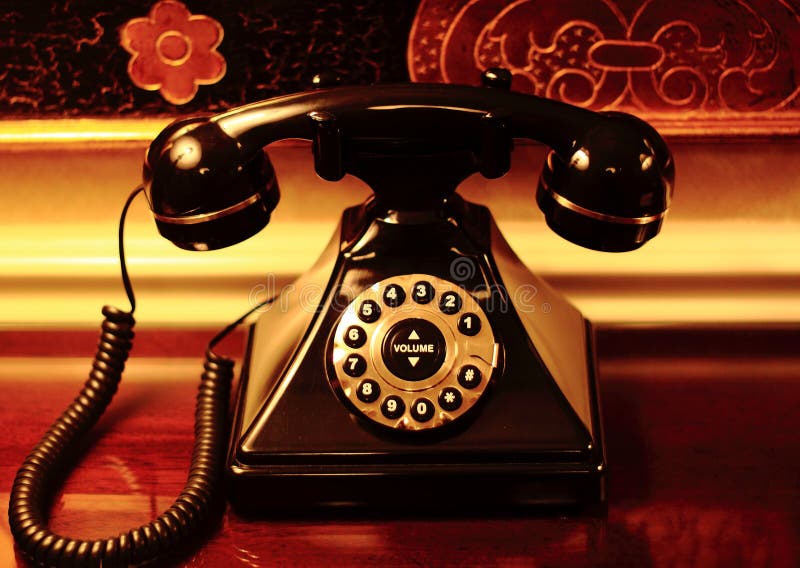Vecchio telefono dello scrittorio fotografia stock Vecchio telefono dello scrittorio fotografia stock