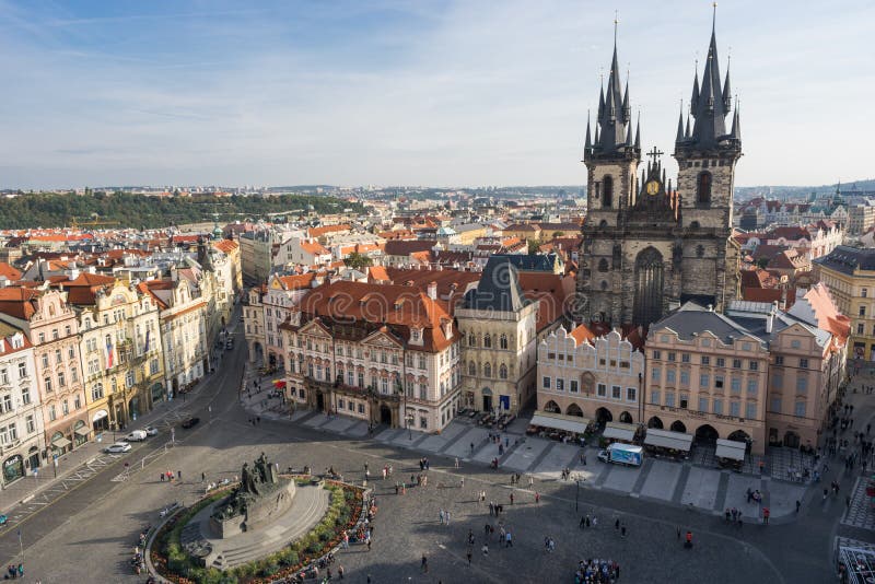Vedeți praga de deasupra pătratului vechi al orașului royalty free stock photography