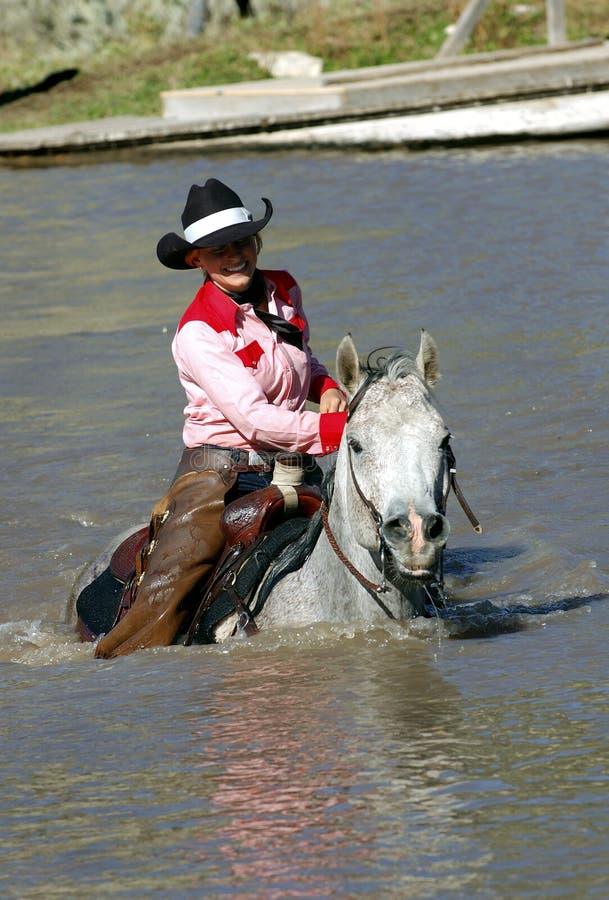 Veedrijfster in Vijver royalty-vrije stock fotografie Veedrijfster in Vijver royalty-vrije stock fotografie