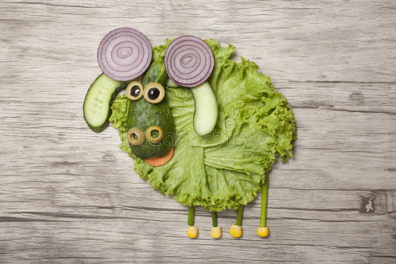 622 Kids Vegetable Animal Plate Stock Photos - Free & Royalty-Free Stock  Photos from Dreamstime