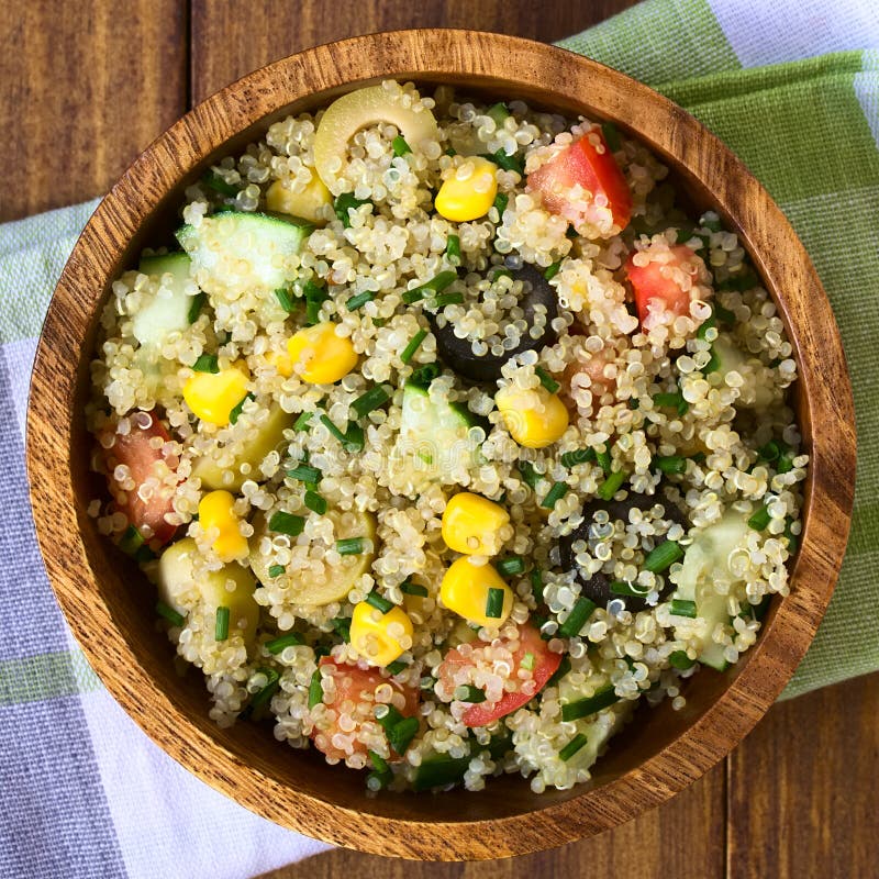 Vegetarische Quinoa Salade stock afbeelding. Afbeelding bestaande uit ...