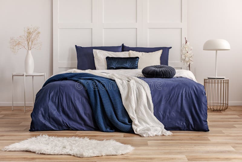 round pillows for bed