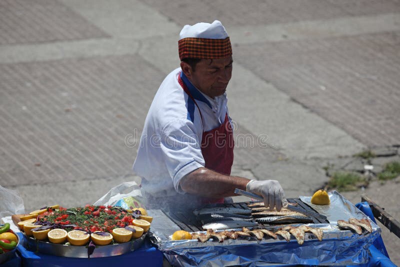 Vendedor de Balik Ekmek, Istambul foto de stock Vendedor de Balik Ekmek, Istambul foto de stock
