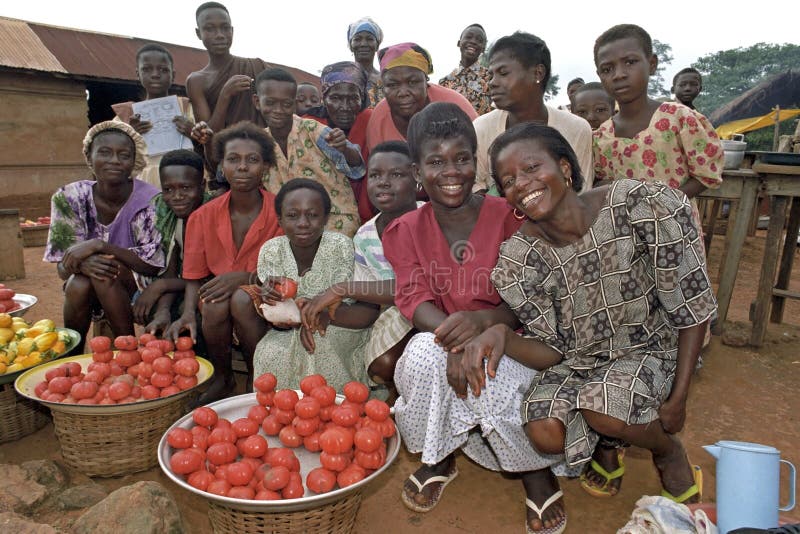 Venditori femminili del mercato del ritratto del gruppo, Ghana fotografia stock Venditori femminili del mercato del ritratto del gruppo, Ghana fotografia stock