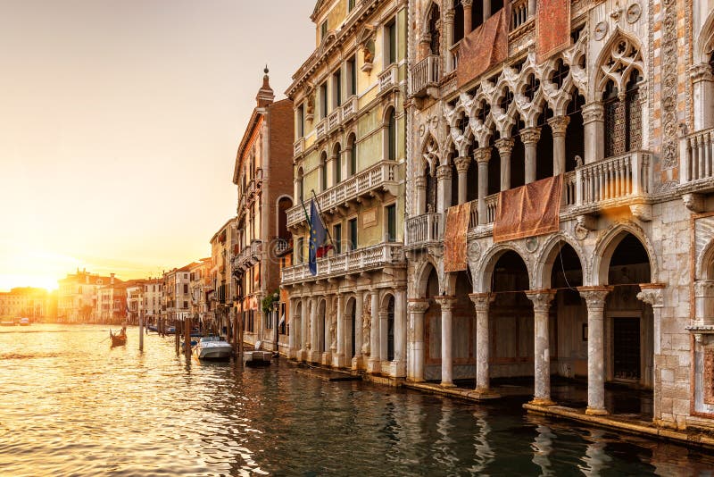 Venecia al atardecer, Italia Palacio de Oro Ca’ d'Oro en primer plano fotos de archivo Venecia al atardecer, Italia Palacio de Oro Ca’ d'Oro en primer plano fotos de archivo
