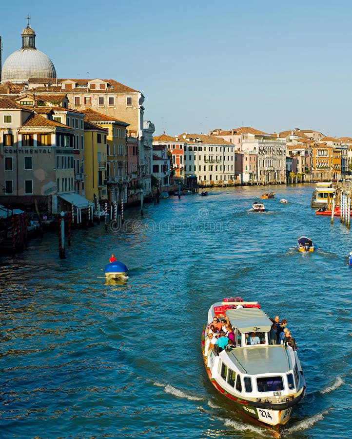 Venice boat excursion editorial photography. Image of adventure - 52520852