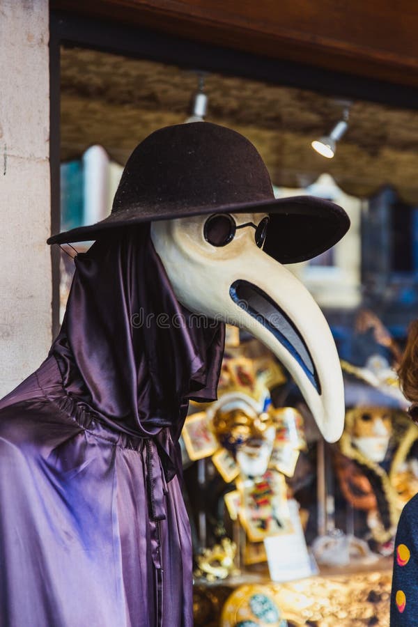 VENICE, ITALY - OKTOBER 27, 2016: Authentic colorfull handmade venetian carnival mask in Venice, Italy stock photo VENICE, ITALY - OKTOBER 27, 2016: Authentic colorfull handmade venetian carnival mask in Venice, Italy stock photo