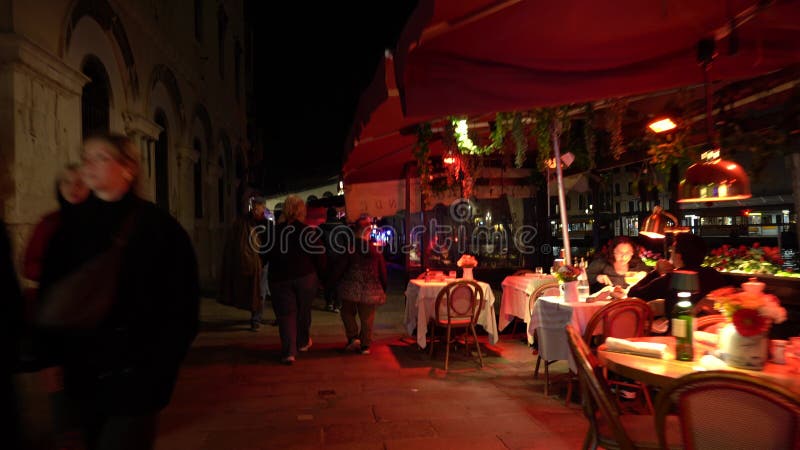 Venise italie 8 novembre 2024 : vue sur les canaux de citys banque de vidéos