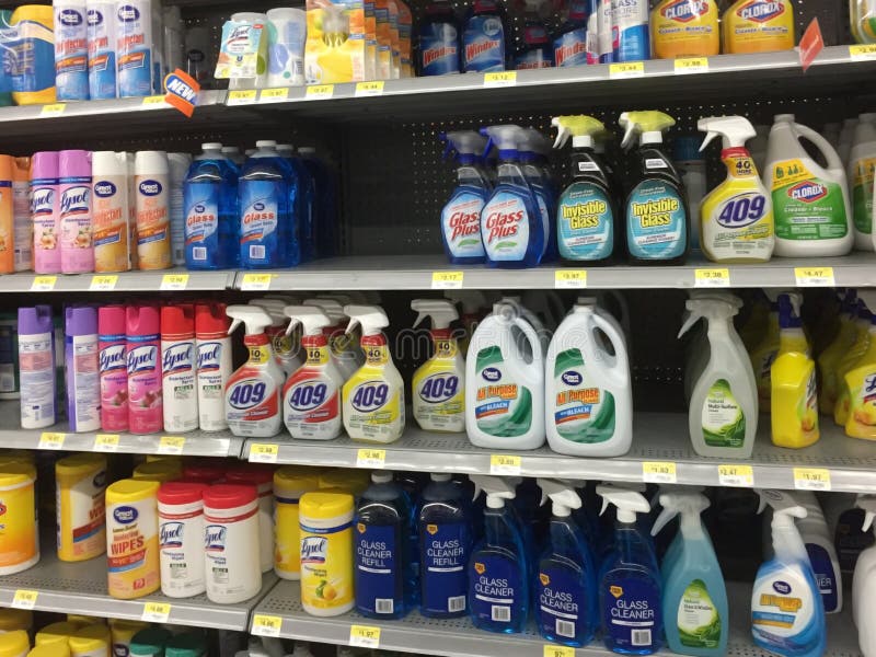 Productos De Limpieza Que Venden En El Supermercado Foto de archivo