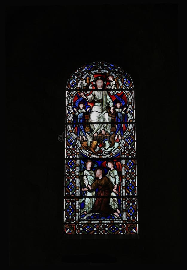 Ventana de cristal manchada de la iglesia fotografía de archivo Ventana de cristal manchada de la iglesia fotografía de archivo