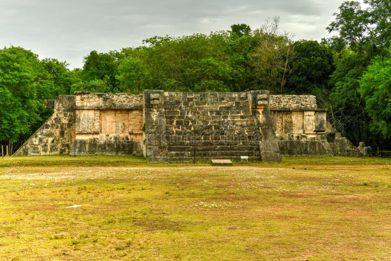 Venus Platform Chichen Itza Mexico Stock Image - Image of itza, serpent ...