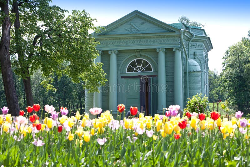 Venuspaviljoen in park Gatchina petersburg Rusland stock afbeelding Venuspaviljoen in park Gatchina petersburg Rusland stock afbeelding