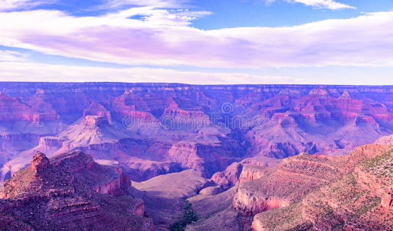 Verbazend Landschapslandschap bij zonsondergang van Zuidenrand van het Nationale Park van Grand Canyon, Arizona, Verenigde Staten stock fotografie Verbazend Landschapslandschap bij zonsondergang van Zuidenrand van het Nationale Park van Grand Canyon, Arizona, Verenigde Staten stock fotografie