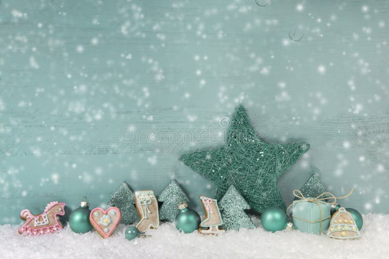 Verde menta de madera del fondo de la Navidad con nieve fotografía de archivo Verde menta de madera del fondo de la Navidad con nieve fotografía de archivo