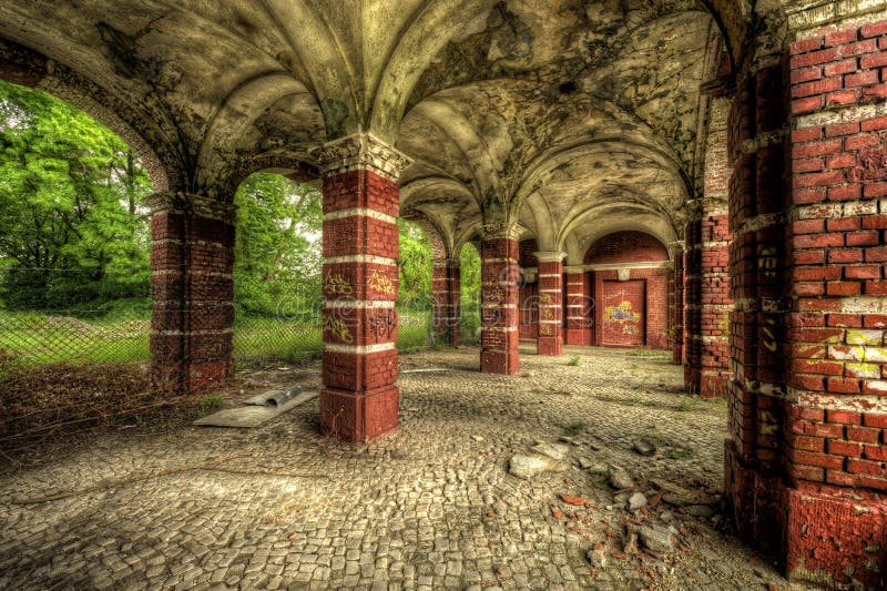 Verfallenes Gebäude In Detroit, MI-Elendsviertel Stockfoto - Bild von