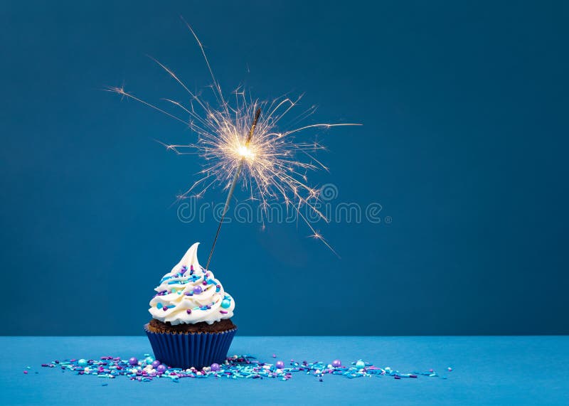 Verjaardag Cupcake op blauw met sterretje