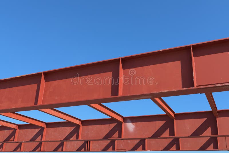Vermelho da construção de aço fotos de stock Vermelho da construção de aço fotos de stock
