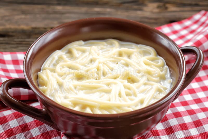 Vermicelli with milk