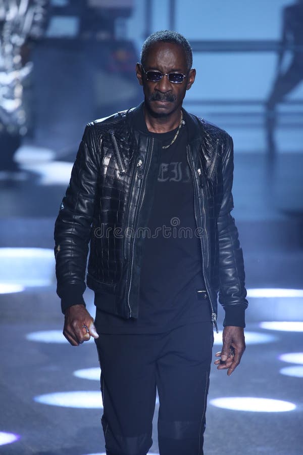 Vernell Varnado Walks the Runway at the Philipp Plein Fashion Show ...