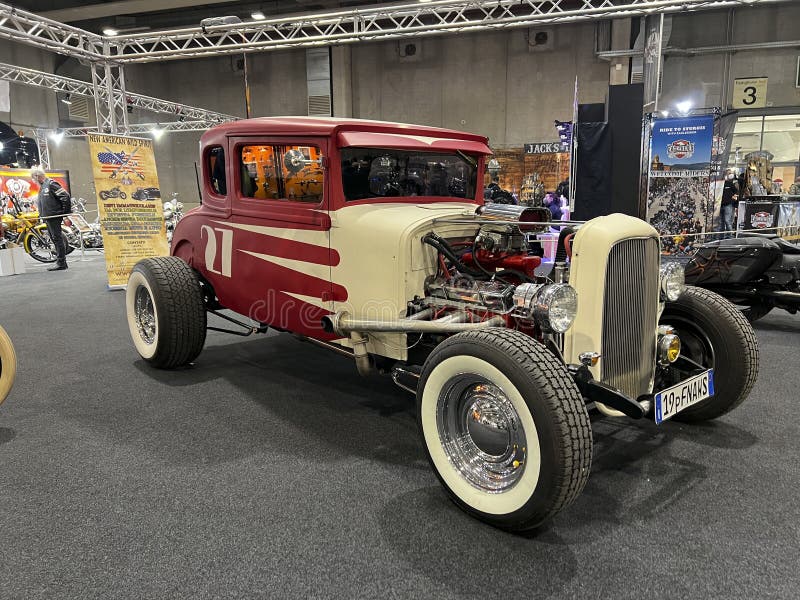 Vilebrequin 1 000ps Fiat Multipla Custom Race Car Apresentado No Show Motor  Paris 17 De Outubro De 2022 Imagem de Stock Editorial - Imagem de paris,  automotriz: 259463629