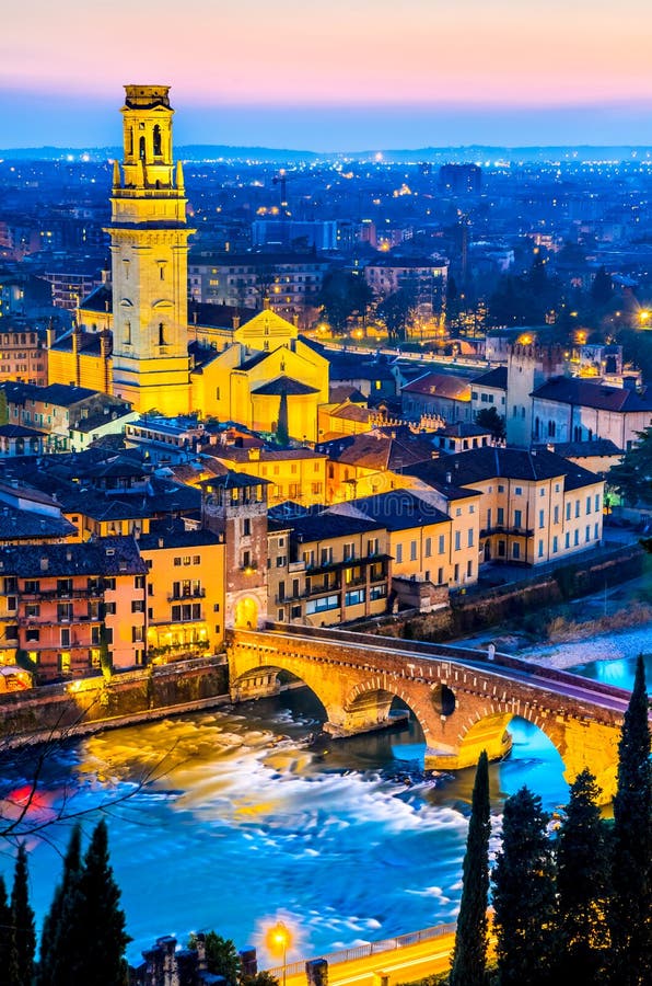 Verona, Ponte Pietra, Italia