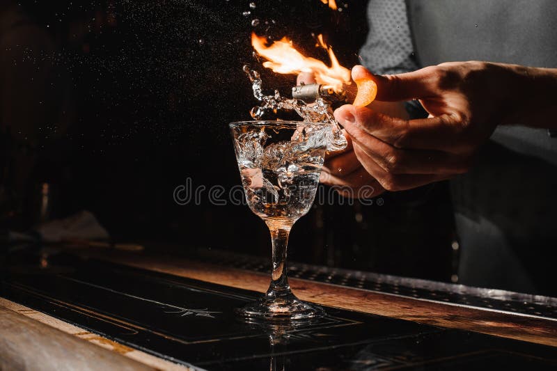 Télécharger Illustration décorative de verre à cocktail avec feu