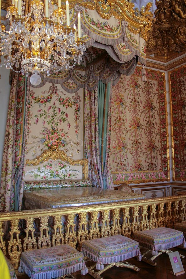 05 05 2008, Versailles, France Intérieur de la chambre à coucher du palais Visite touristique de la France photographie stock 05 05 2008, Versailles, France Intérieur de la chambre à coucher du palais Visite touristique de la France photographie stock