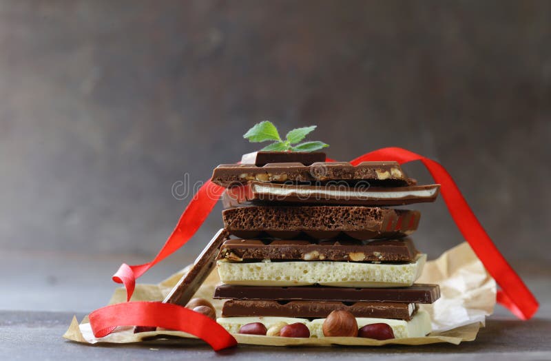 Verschillende chocoladerepen - wit, zwarte melk royalty-vrije stock foto's