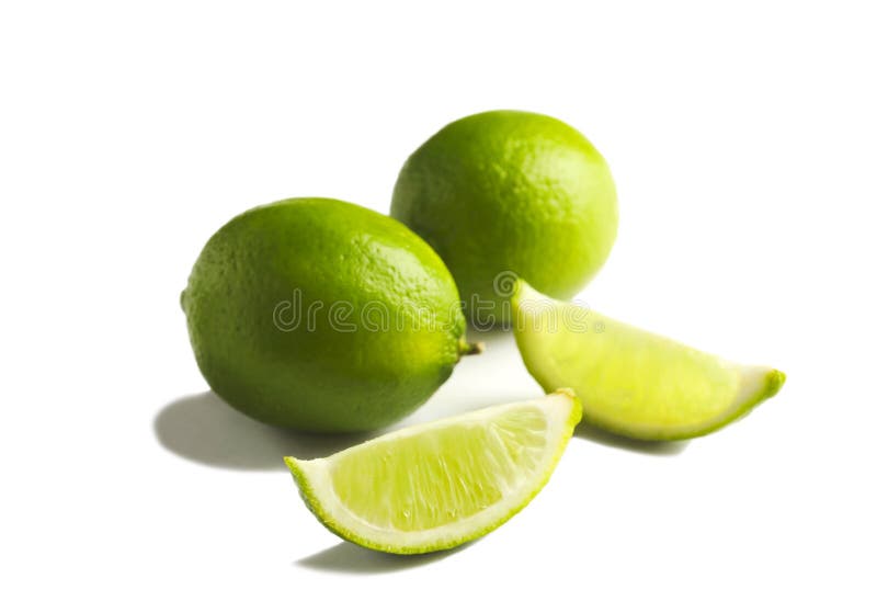 Verse die kalk op witte achtergrond wordt geïsoleerd stock afbeelding Verse die kalk op witte achtergrond wordt geïsoleerd stock afbeelding