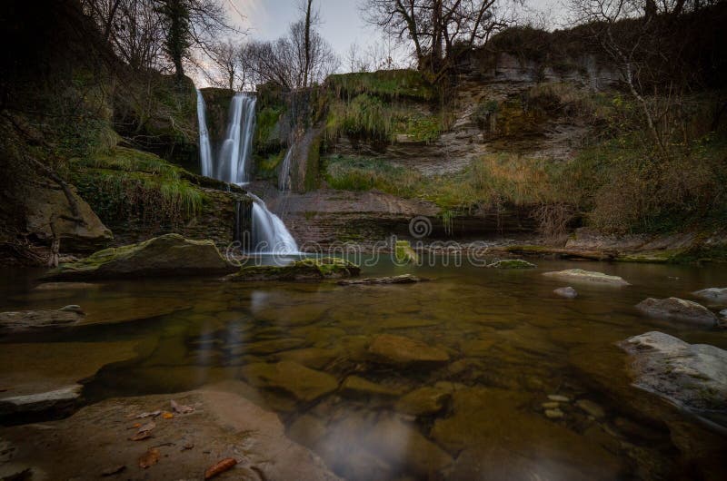 Versteckte Wasserfälle stockbilder Versteckte Wasserfälle stockbilder