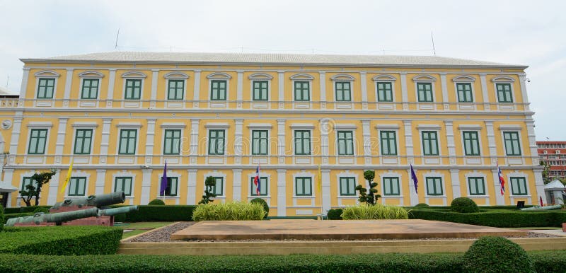 Verteidigungsministerium Gebäude in Bangkok lizenzfreie stockfotos Verteidigungsministerium Gebäude in Bangkok lizenzfreie stockfotos