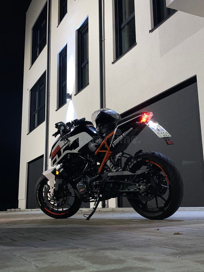 136 Ktm Duke Stock Photos - Free & Royalty-Free Stock Photos from Dreamstime 136 Ktm Duke Stock Photos - Free & Royalty-Free Stock Photos from Dreamstime