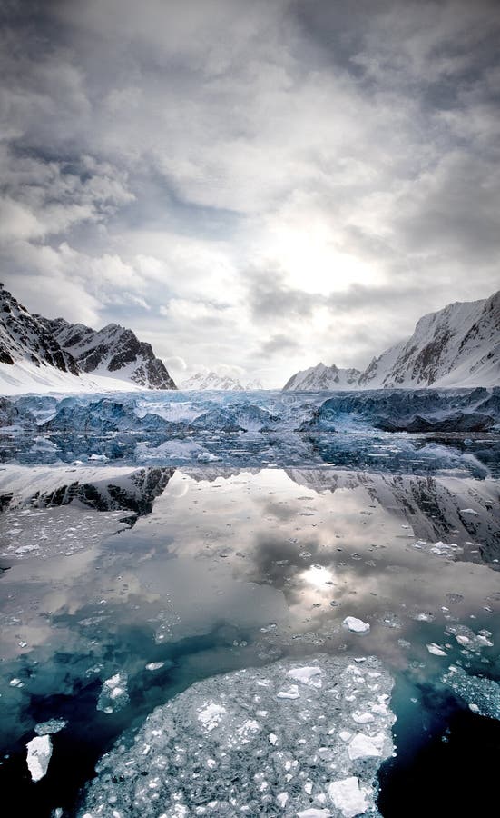 Vertical panorama of Kongsvegen glacier in Svalbard