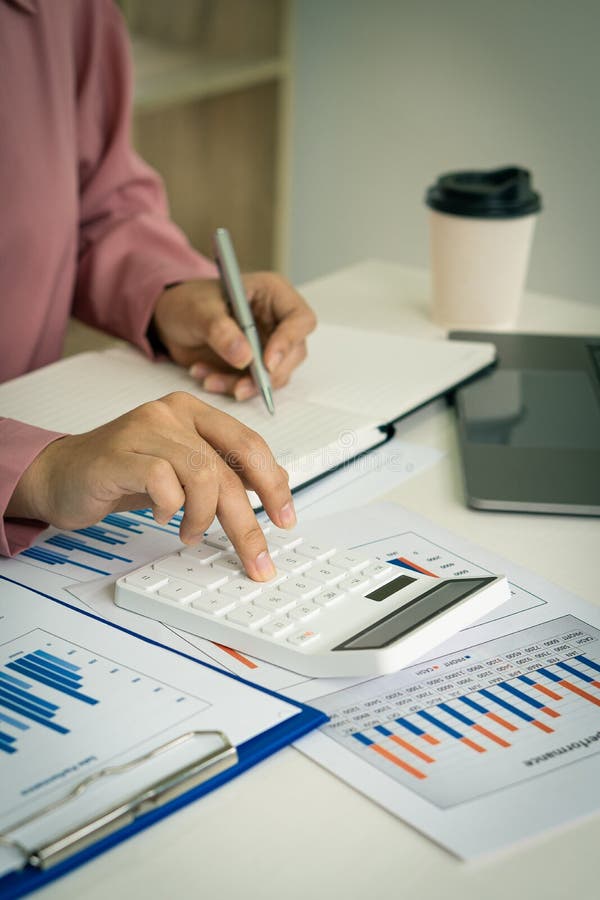 Vertical Picture of Business People Analyzes and Discusses and