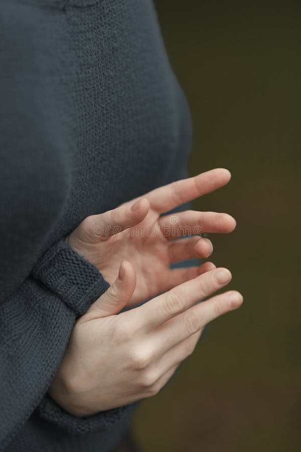 Verticale de fille photographie stock libre de droits