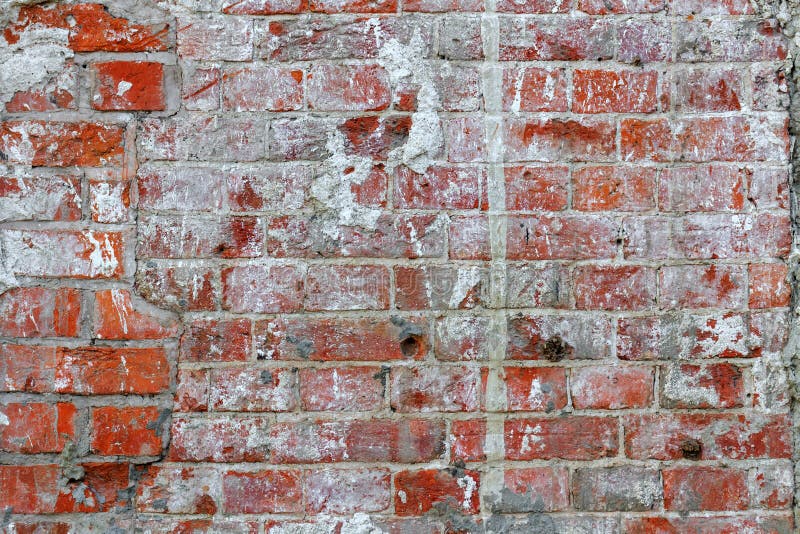 Verwitterte schmutzige Wandbeschaffenheit des roten Backsteins mit Sprüngen und Farbenflecken Abstrakter Backsteinmauerhintergrun lizenzfreie stockbilder Verwitterte schmutzige Wandbeschaffenheit des roten Backsteins mit Sprüngen und Farbenflecken Abstrakter Backsteinmauerhintergrun lizenzfreie stockbilder