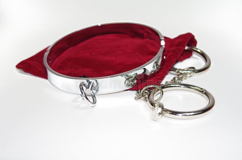 Very and kinky steel collar with handcuff