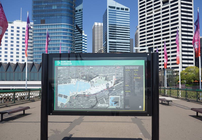 Verzeichniskarte auf Pyrmont-Brücke am süßen Hafen stockbild Verzeichniskarte auf Pyrmont-Brücke am süßen Hafen stockbild