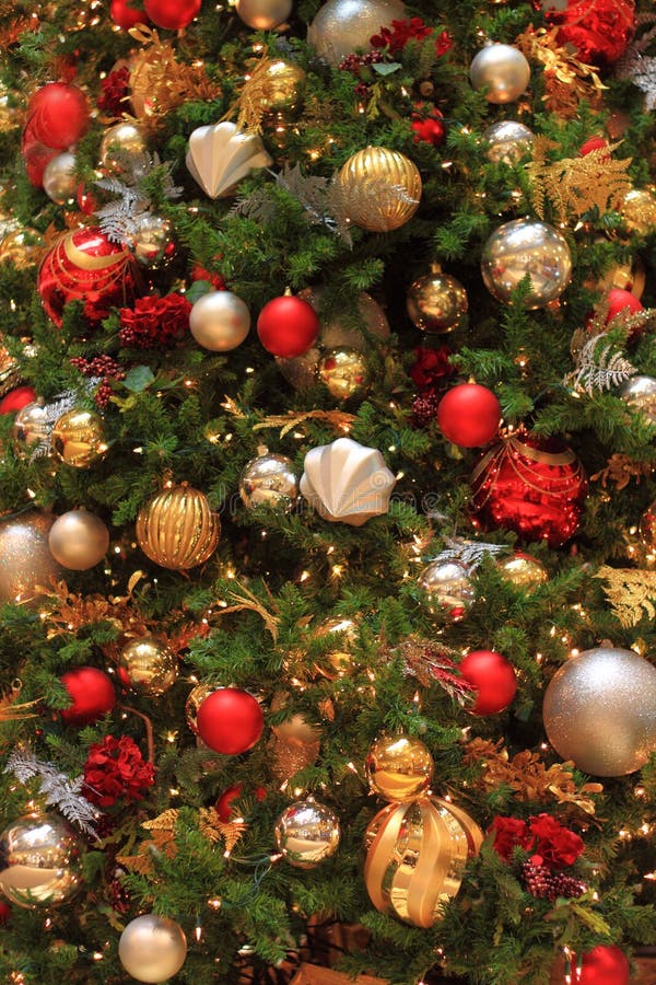 Verzierter Weihnachtsbaum-Hintergrund
