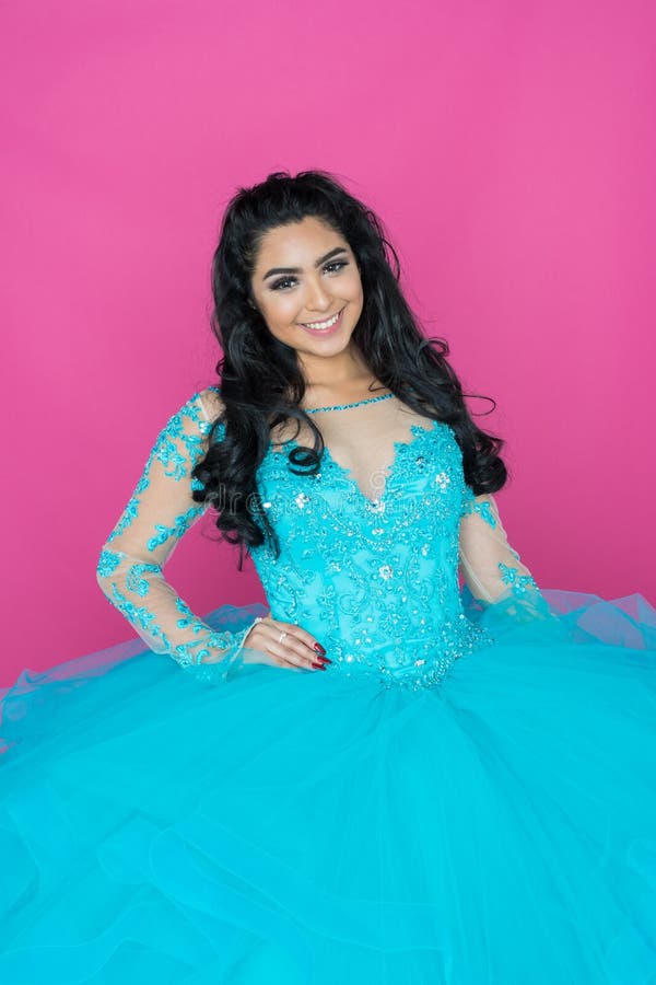 Vestido adolescente da dança imagens de stock royalty free